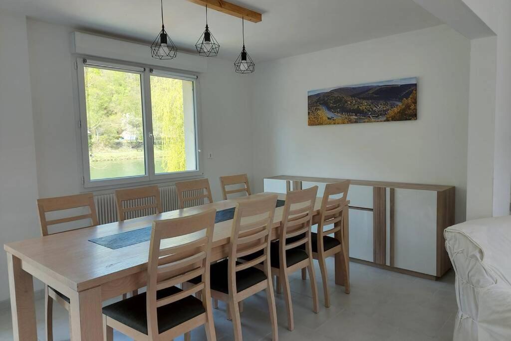 Gite En Bord De Meuse Monthermé エクステリア 写真