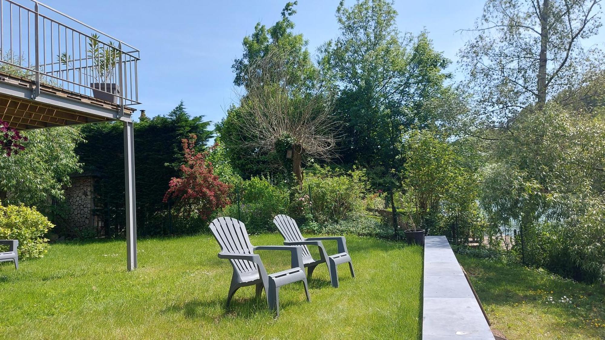 Gite En Bord De Meuse Monthermé エクステリア 写真